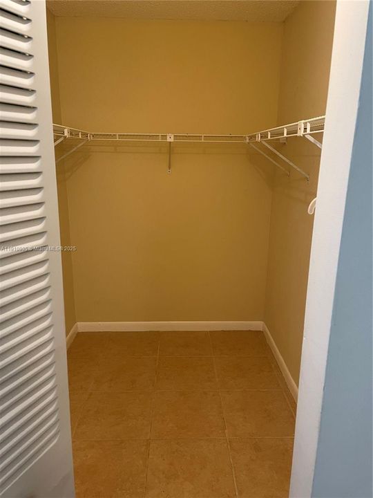 Walk in closet master bedroom