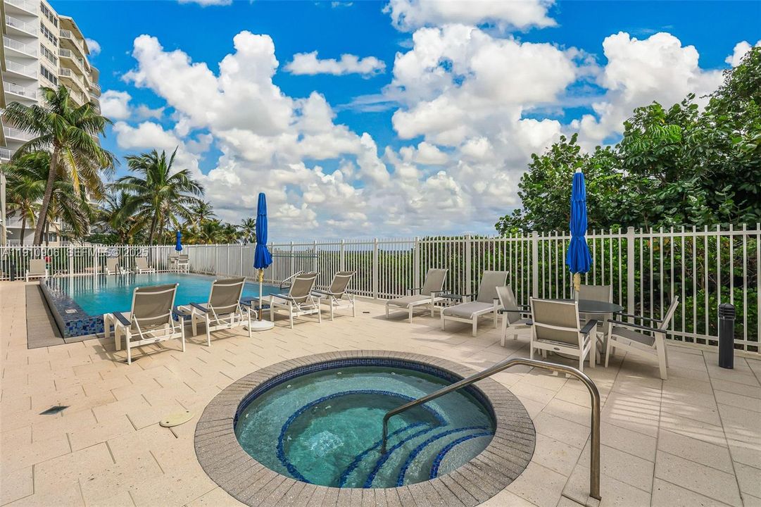 For Sale: $2,100,000 (3 beds, 4 baths, 2520 Square Feet)