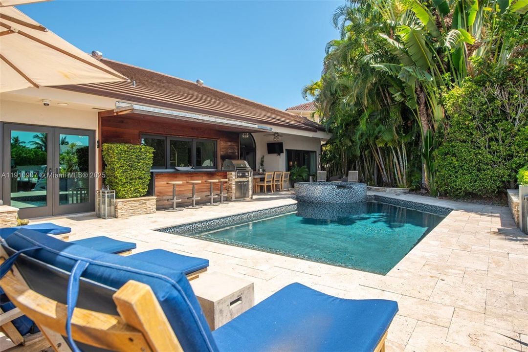 En Venta: $4,199,000 (5 camas, 3 baños, 3398 Pies cuadrados)