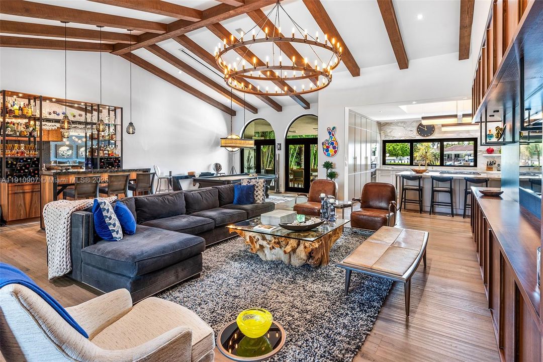 En Venta: $4,199,000 (5 camas, 3 baños, 3398 Pies cuadrados)