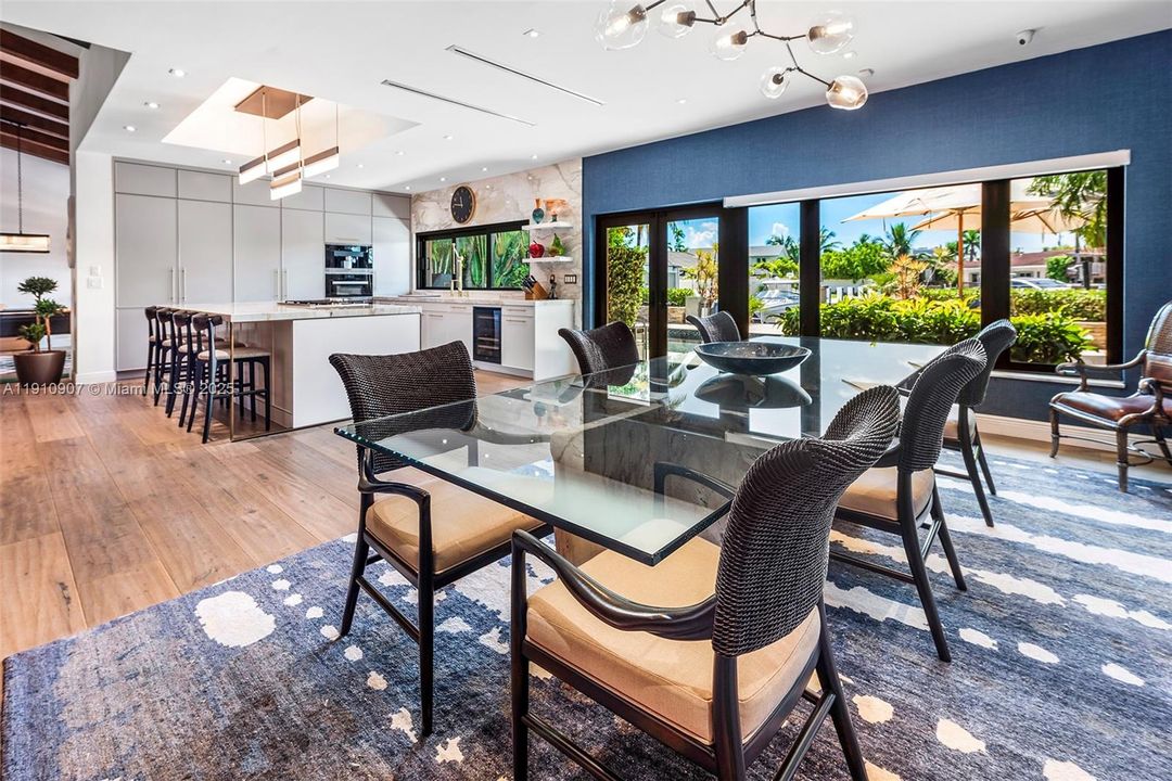 En Venta: $4,199,000 (5 camas, 3 baños, 3398 Pies cuadrados)