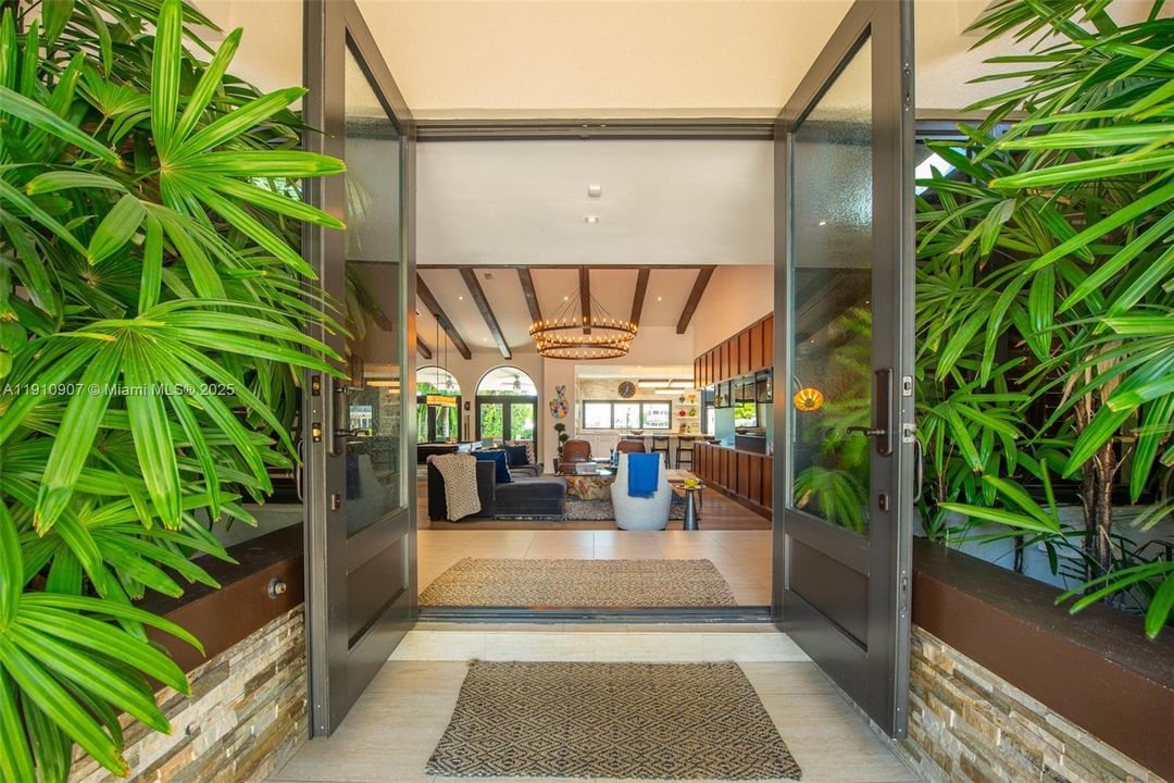 En Venta: $4,199,000 (5 camas, 3 baños, 3398 Pies cuadrados)