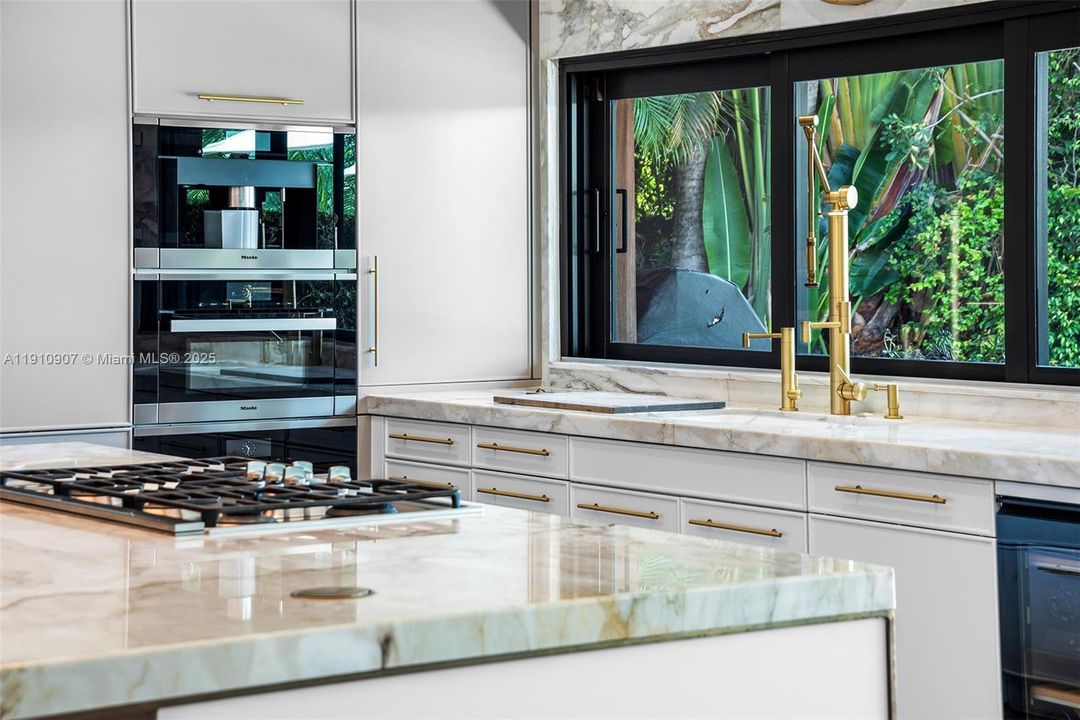 En Venta: $4,199,000 (5 camas, 3 baños, 3398 Pies cuadrados)