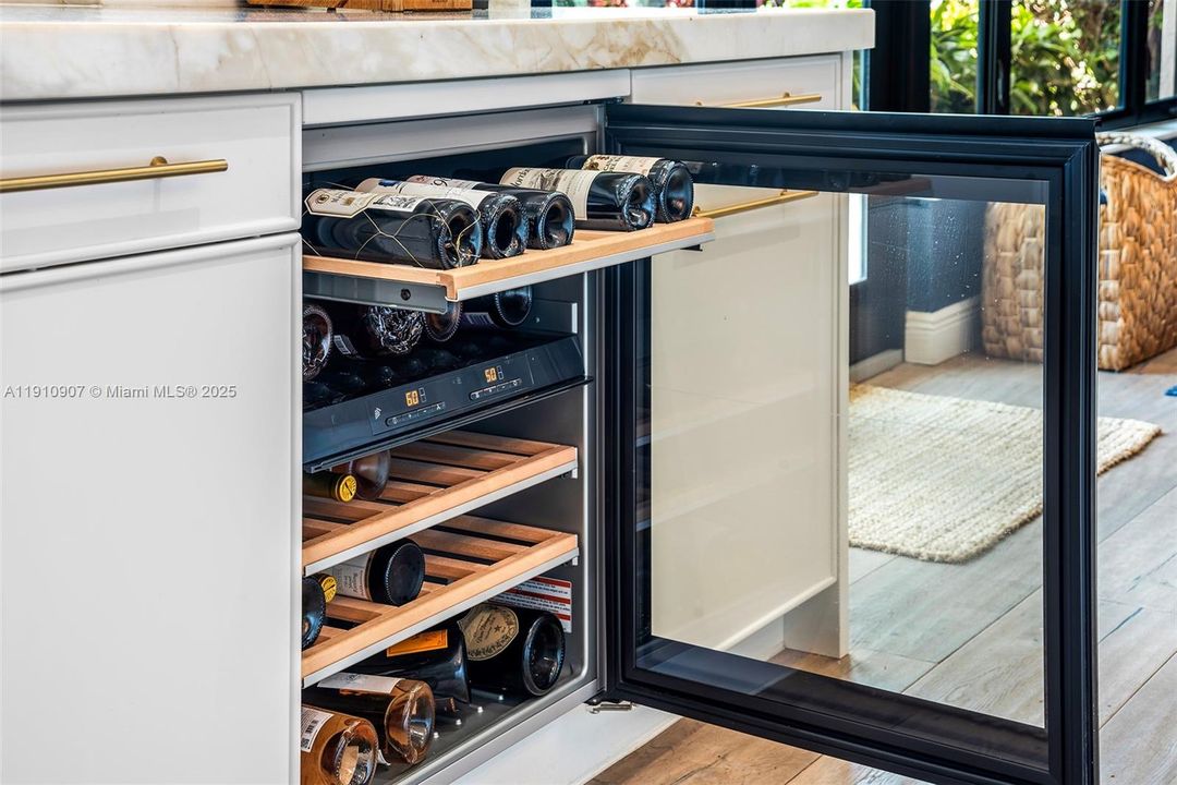 En Venta: $4,199,000 (5 camas, 3 baños, 3398 Pies cuadrados)