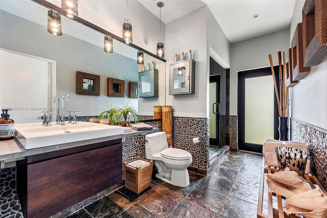 En Venta: $4,199,000 (5 camas, 3 baños, 3398 Pies cuadrados)