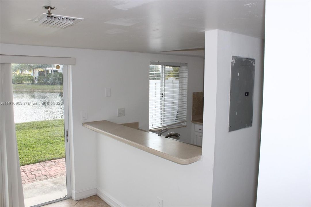 En Venta: $495,000 (3 camas, 2 baños, 1322 Pies cuadrados)