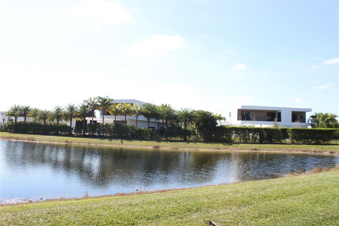 En Venta: $495,000 (3 camas, 2 baños, 1322 Pies cuadrados)