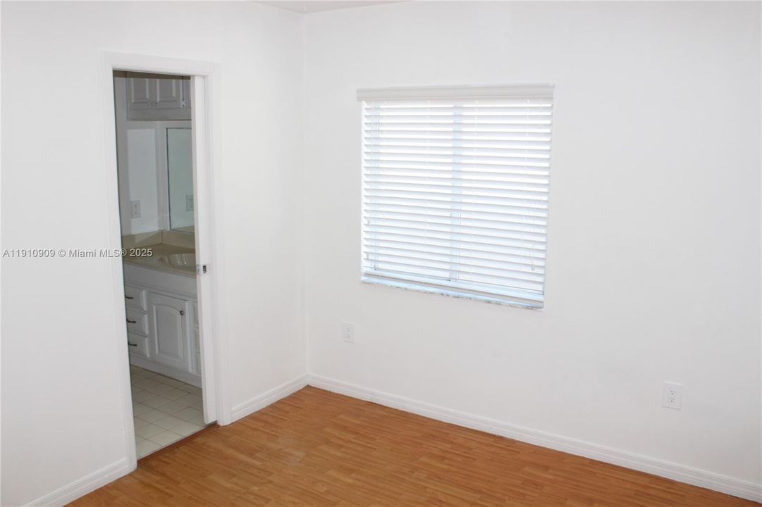 En Venta: $495,000 (3 camas, 2 baños, 1322 Pies cuadrados)