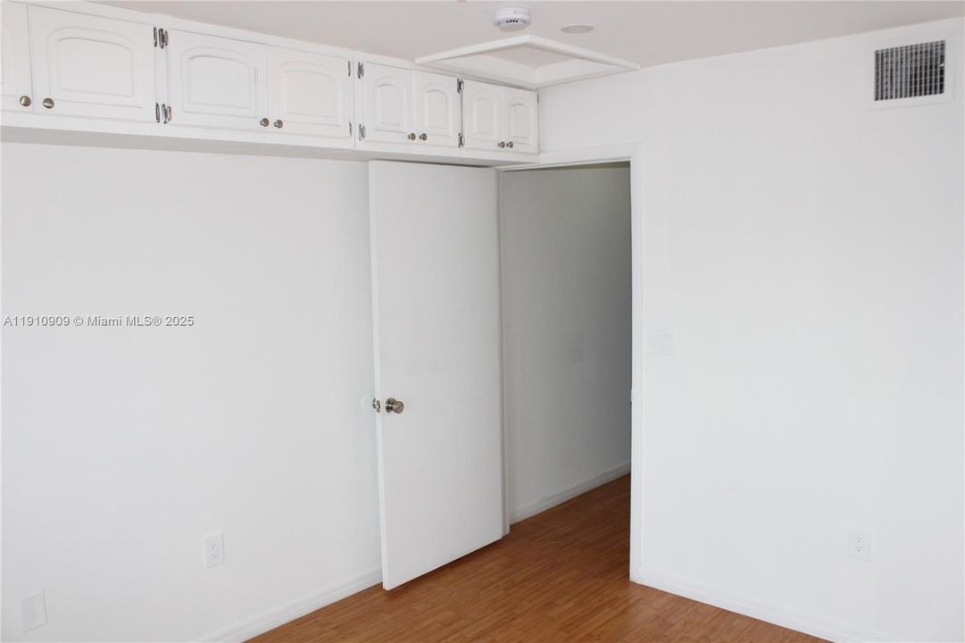 En Venta: $495,000 (3 camas, 2 baños, 1322 Pies cuadrados)