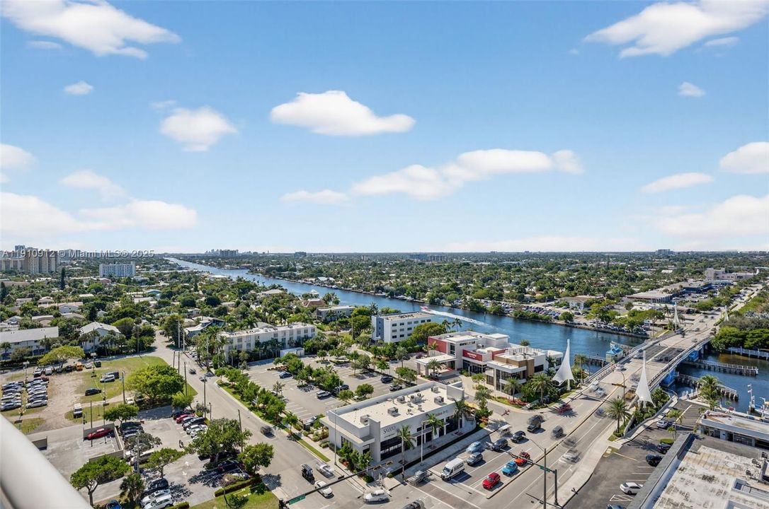 For Sale: $1,350,000 (2 beds, 2 baths, 1463 Square Feet)