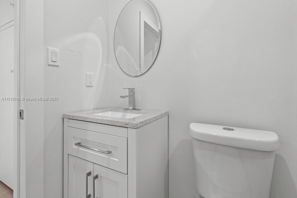 待售: $459,876 (2 贝兹, 1 浴室, 780 平方英尺)