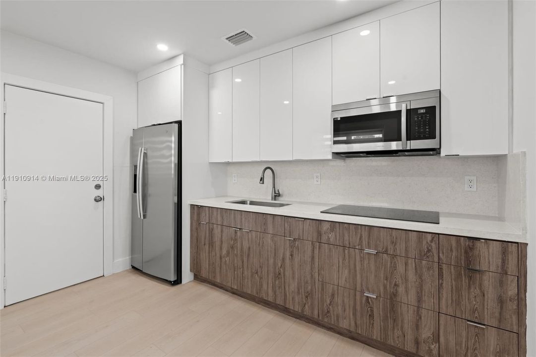 待售: $459,876 (2 贝兹, 1 浴室, 780 平方英尺)