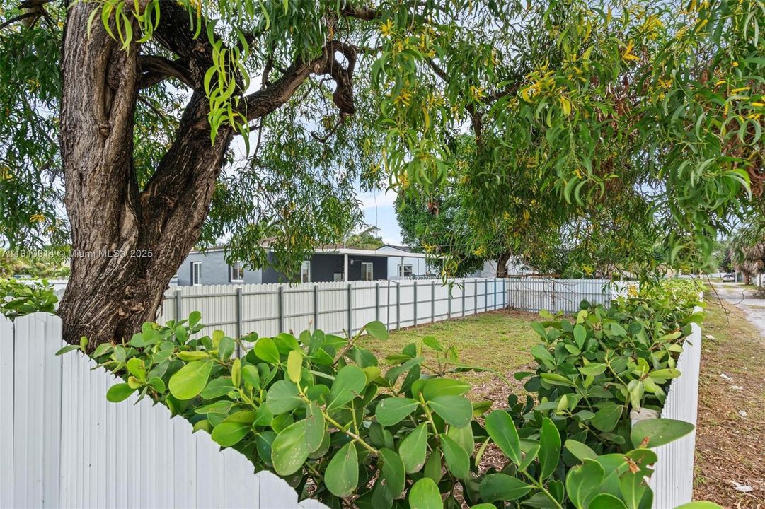 待售: $459,876 (2 贝兹, 1 浴室, 780 平方英尺)