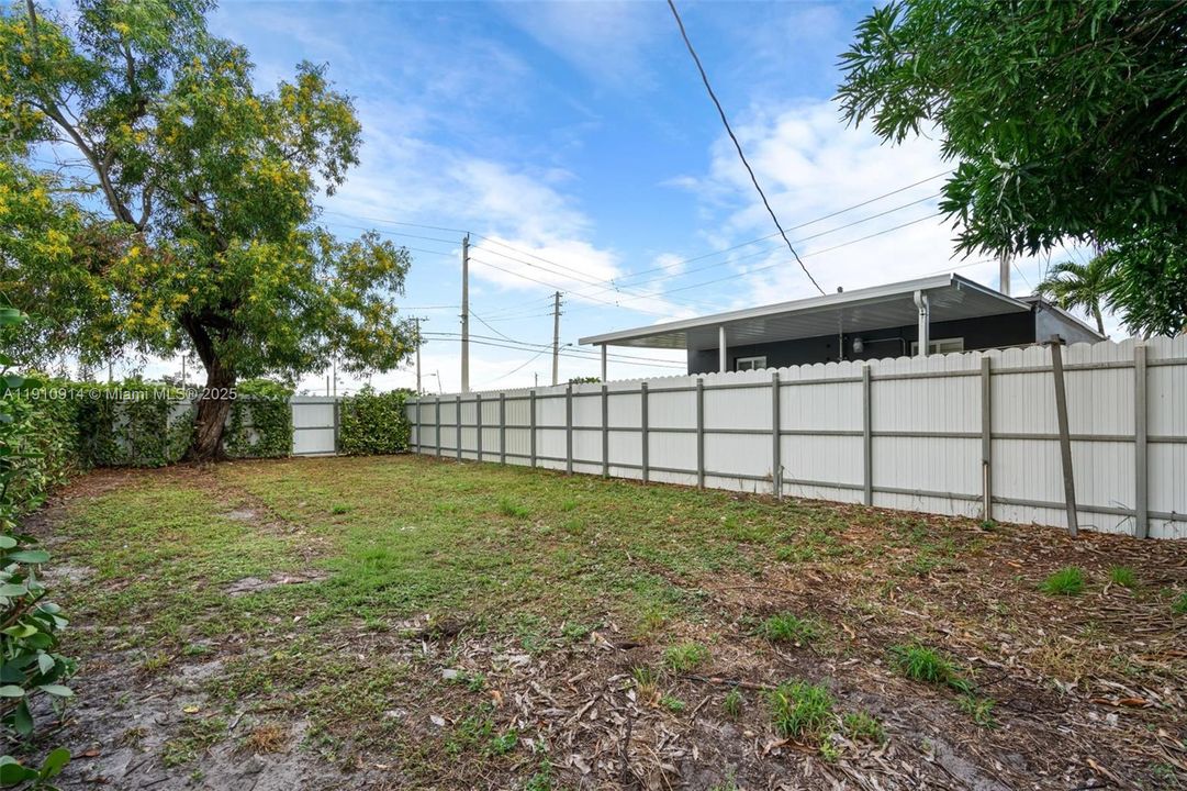 待售: $459,876 (2 贝兹, 1 浴室, 780 平方英尺)