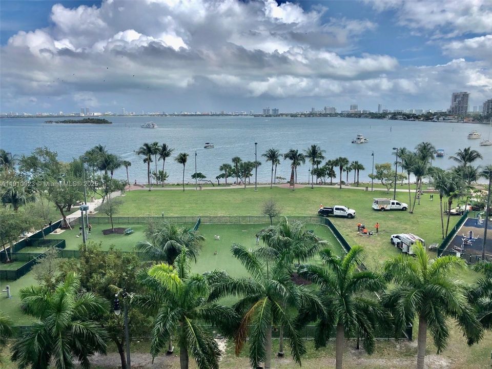 待售: $790,000 (2 贝兹, 2 浴室, 1222 平方英尺)