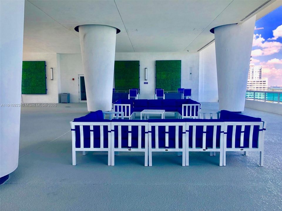 待售: $790,000 (2 贝兹, 2 浴室, 1222 平方英尺)