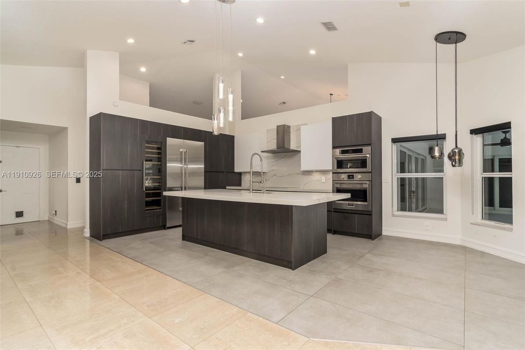 For Rent: $9,500 (4 beds, 3 baths, 3300 Square Feet)