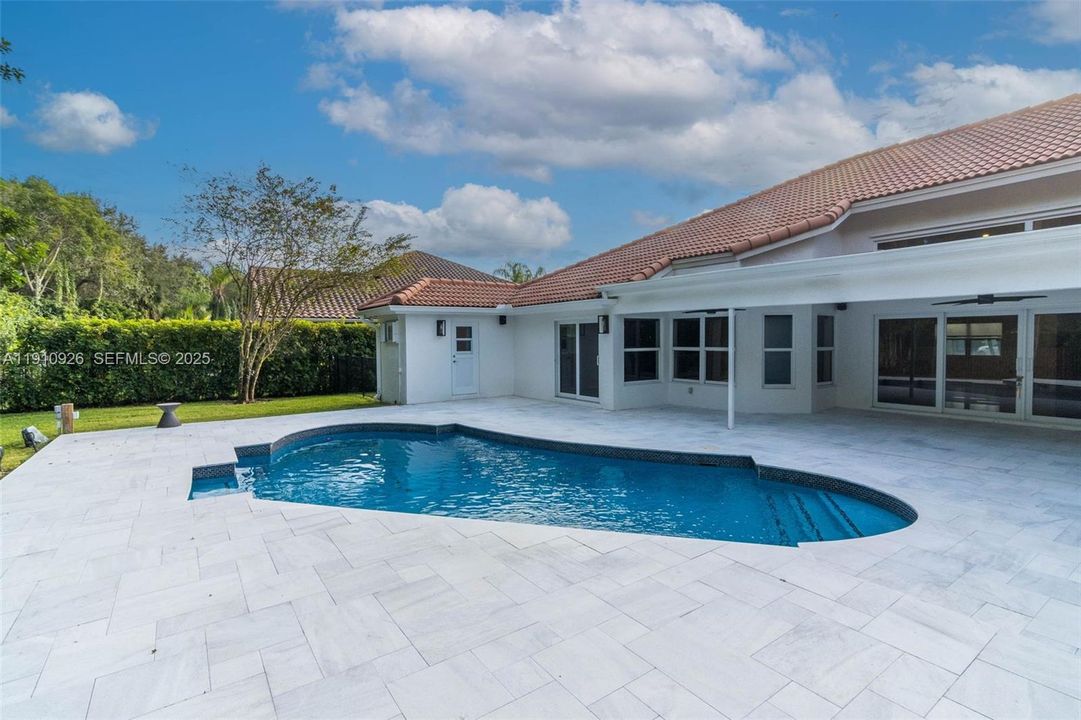 For Rent: $9,500 (4 beds, 3 baths, 3300 Square Feet)