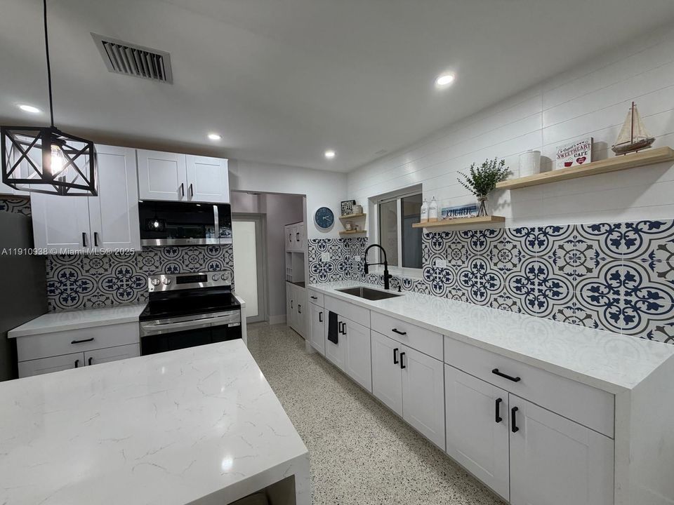 For Rent: $2,900 (2 beds, 1 baths, 0 Square Feet)