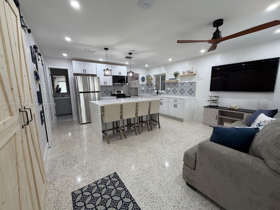 For Rent: $2,900 (2 beds, 1 baths, 0 Square Feet)