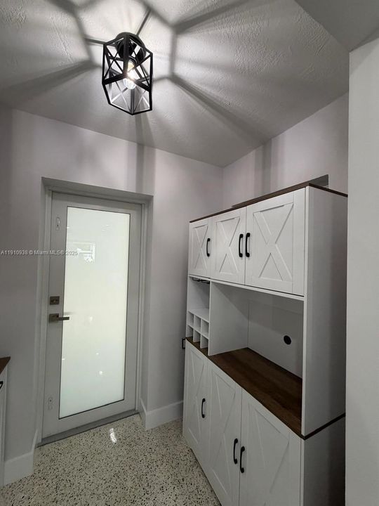 For Rent: $2,900 (2 beds, 1 baths, 0 Square Feet)