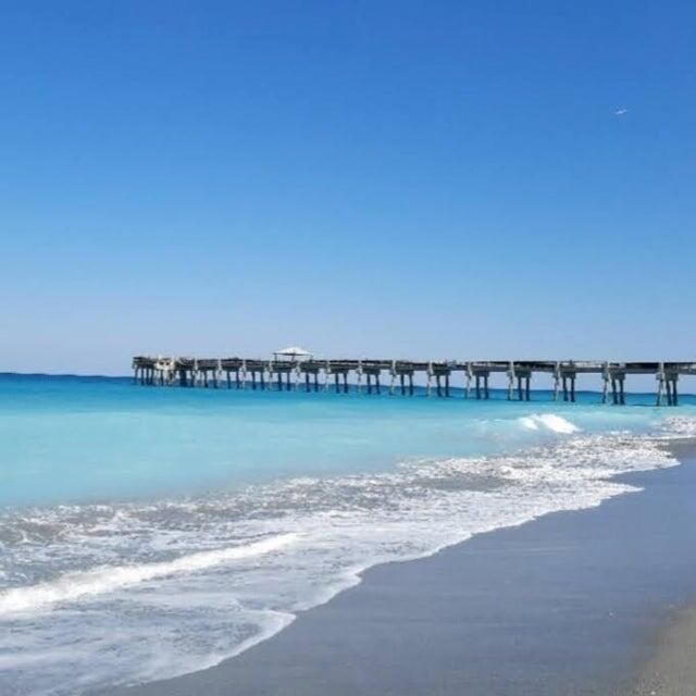Juno Beach Pier