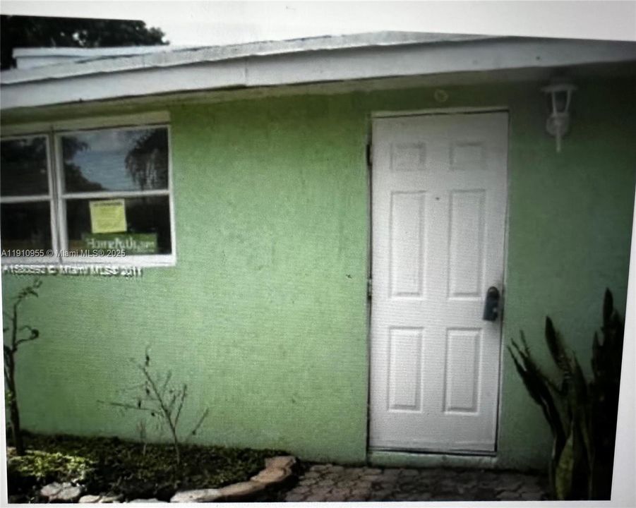 待售: $395,000 (2 贝兹, 2 浴室, 1058 平方英尺)