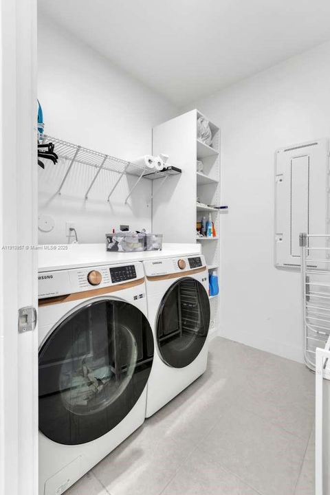 For Sale: $1,450,000 (5 beds, 4 baths, 3381 Square Feet)