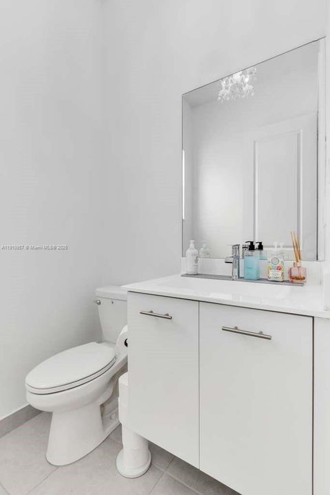 For Sale: $1,450,000 (5 beds, 4 baths, 3381 Square Feet)