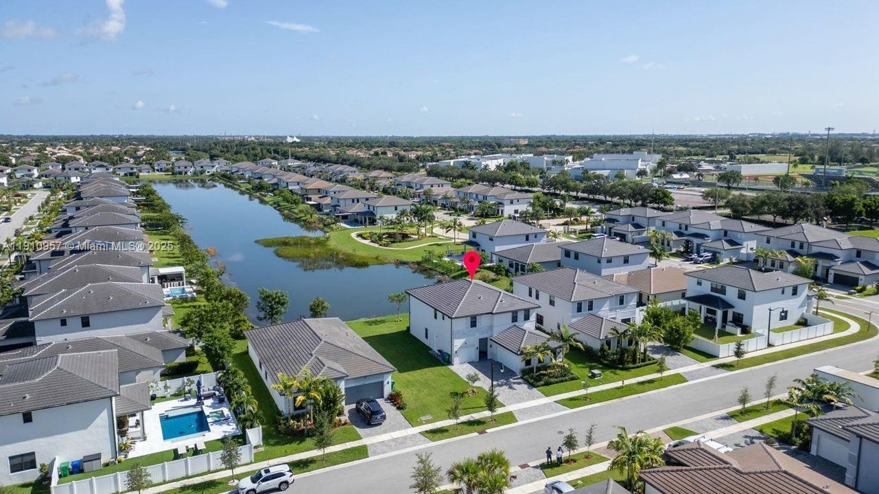 For Sale: $1,450,000 (5 beds, 4 baths, 3381 Square Feet)