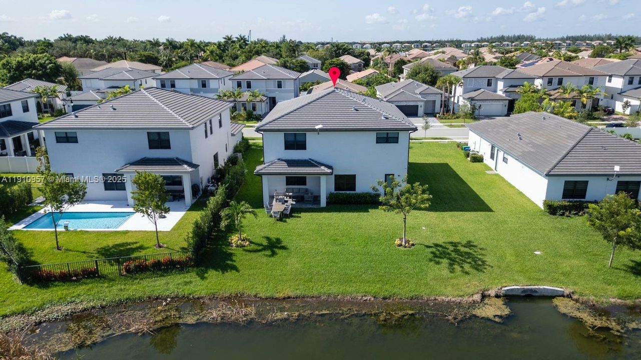 For Sale: $1,450,000 (5 beds, 4 baths, 3381 Square Feet)