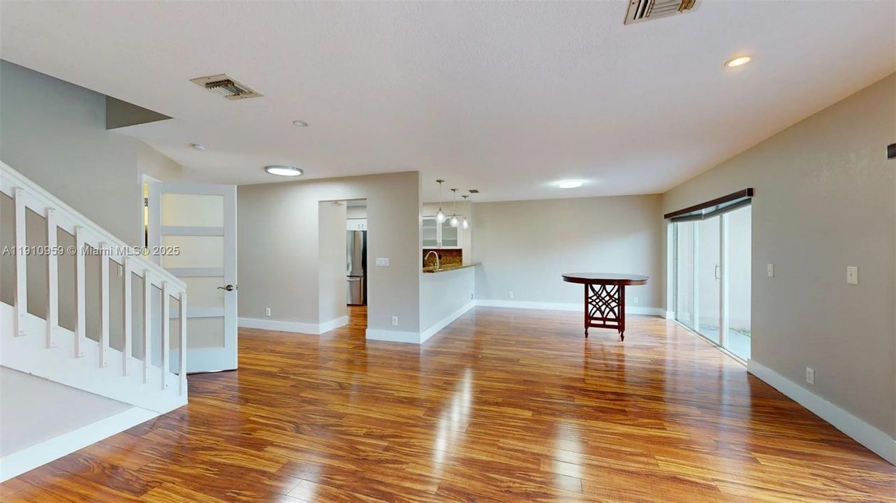 For Rent: $3,400 (3 beds, 2 baths, 1648 Square Feet)