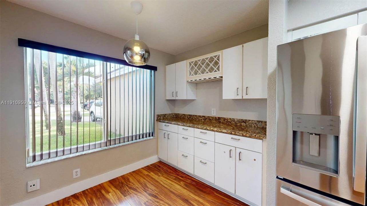 For Rent: $3,400 (3 beds, 2 baths, 1648 Square Feet)