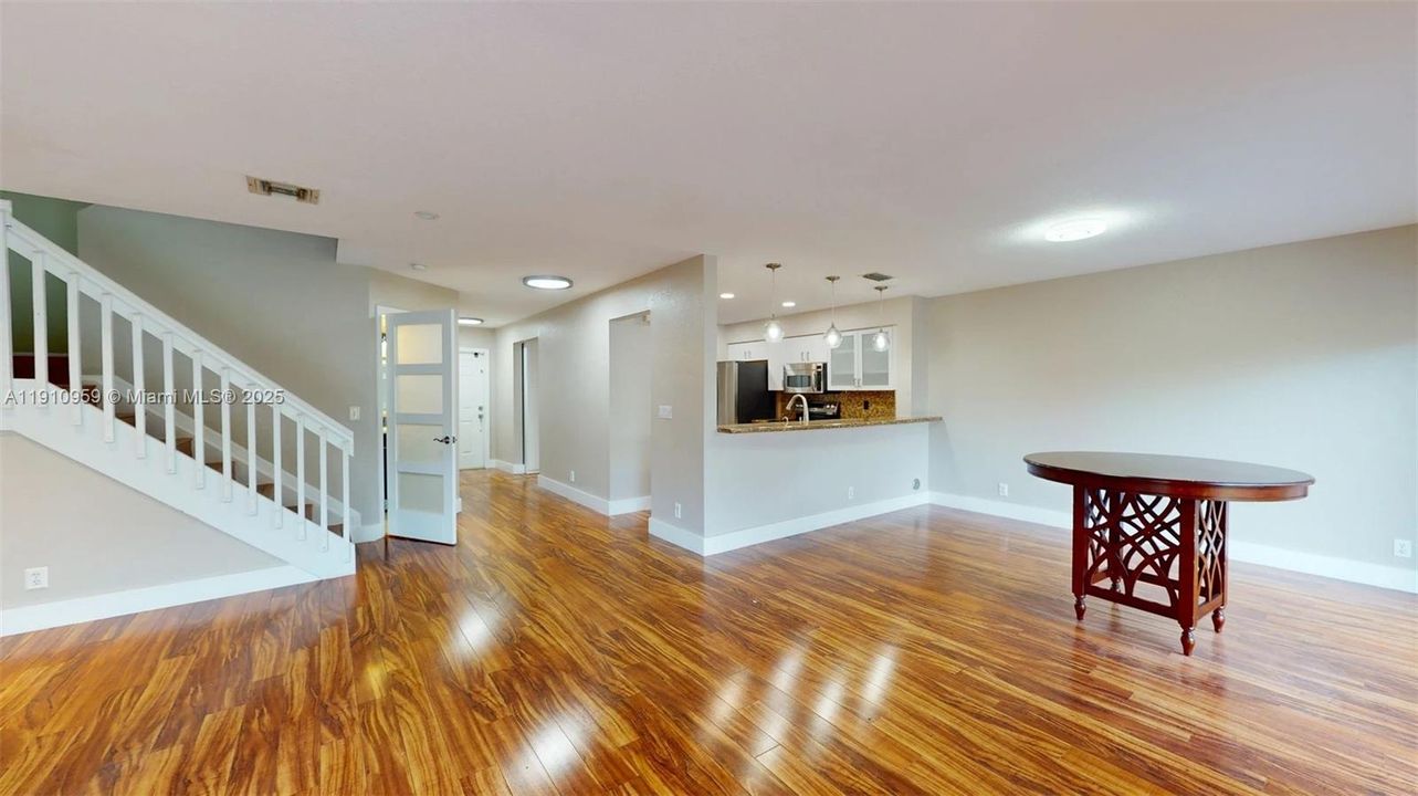 For Rent: $3,400 (3 beds, 2 baths, 1648 Square Feet)