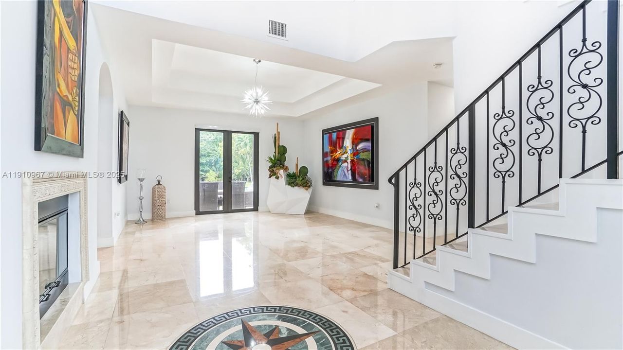 For Sale: $5,095,000 (5 beds, 5 baths, 4696 Square Feet)