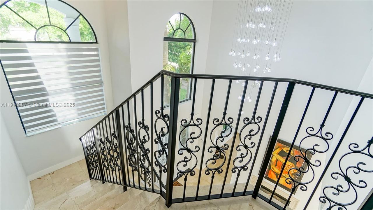 For Sale: $5,095,000 (5 beds, 5 baths, 4696 Square Feet)