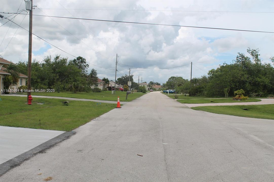 For Rent: $3,400 (4 beds, 3 baths, 2345 Square Feet)