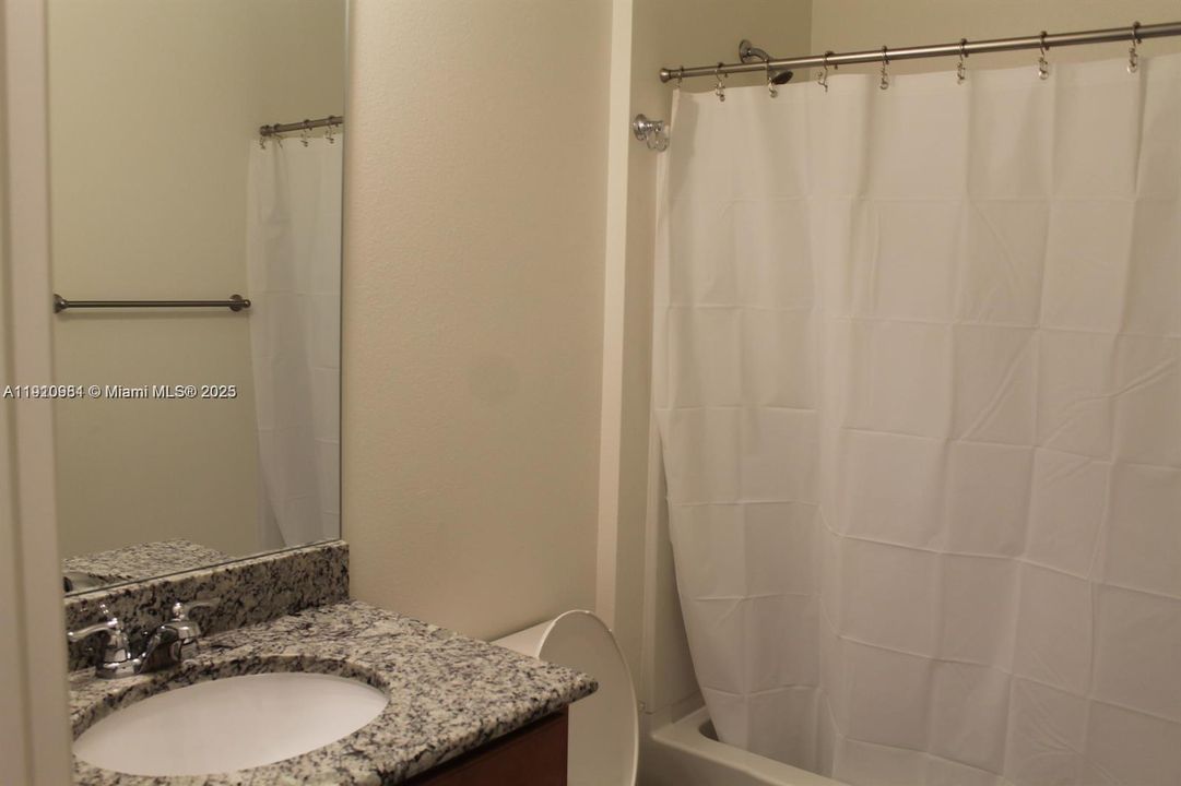 For Rent: $3,400 (4 beds, 3 baths, 2345 Square Feet)