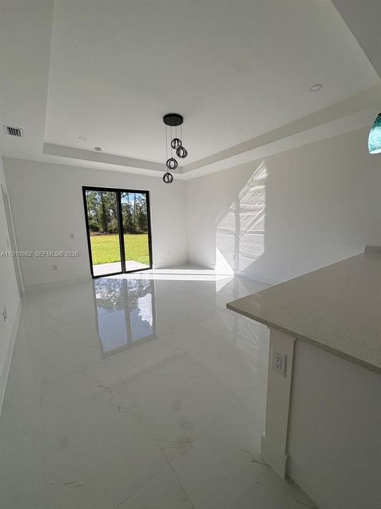 Recently Rented: $1,800 (3 beds, 2 baths, 0 Square Feet)