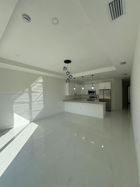 Recently Rented: $1,800 (3 beds, 2 baths, 0 Square Feet)