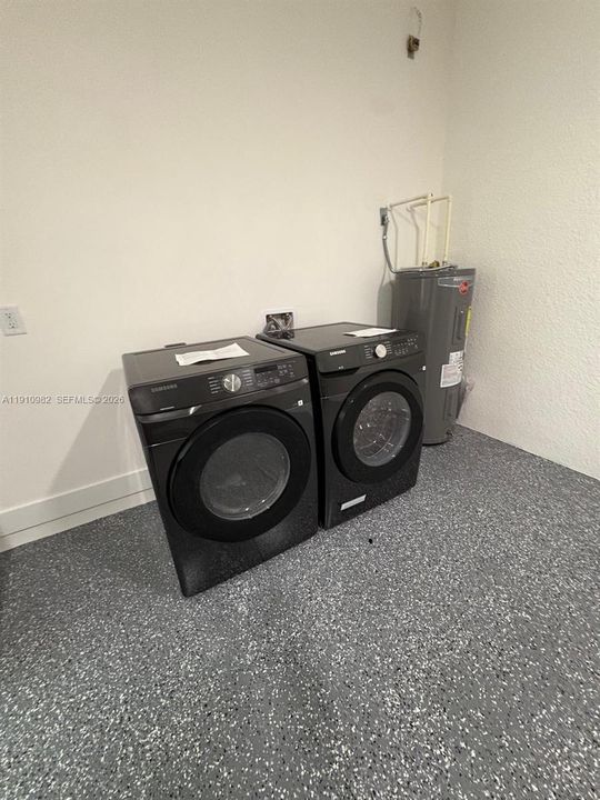Recently Rented: $1,800 (3 beds, 2 baths, 0 Square Feet)