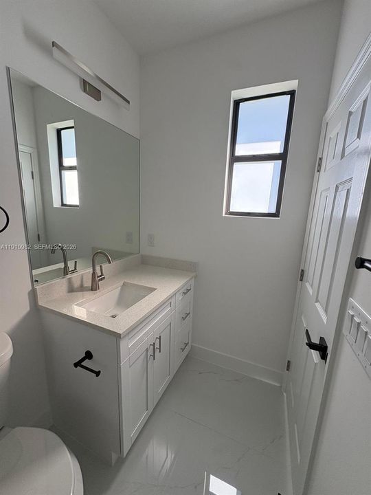 Recently Rented: $1,800 (3 beds, 2 baths, 0 Square Feet)
