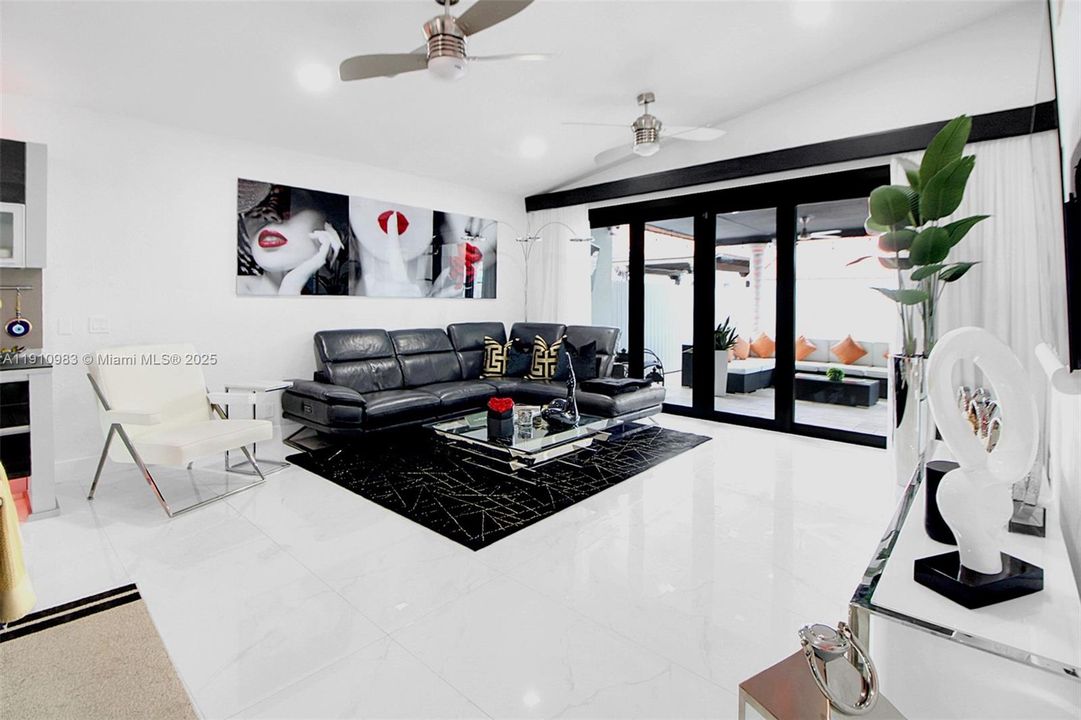 For Sale: $740,000 (3 beds, 2 baths, 1889 Square Feet)