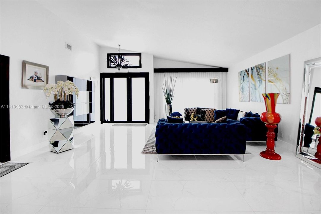 For Sale: $740,000 (3 beds, 2 baths, 1889 Square Feet)