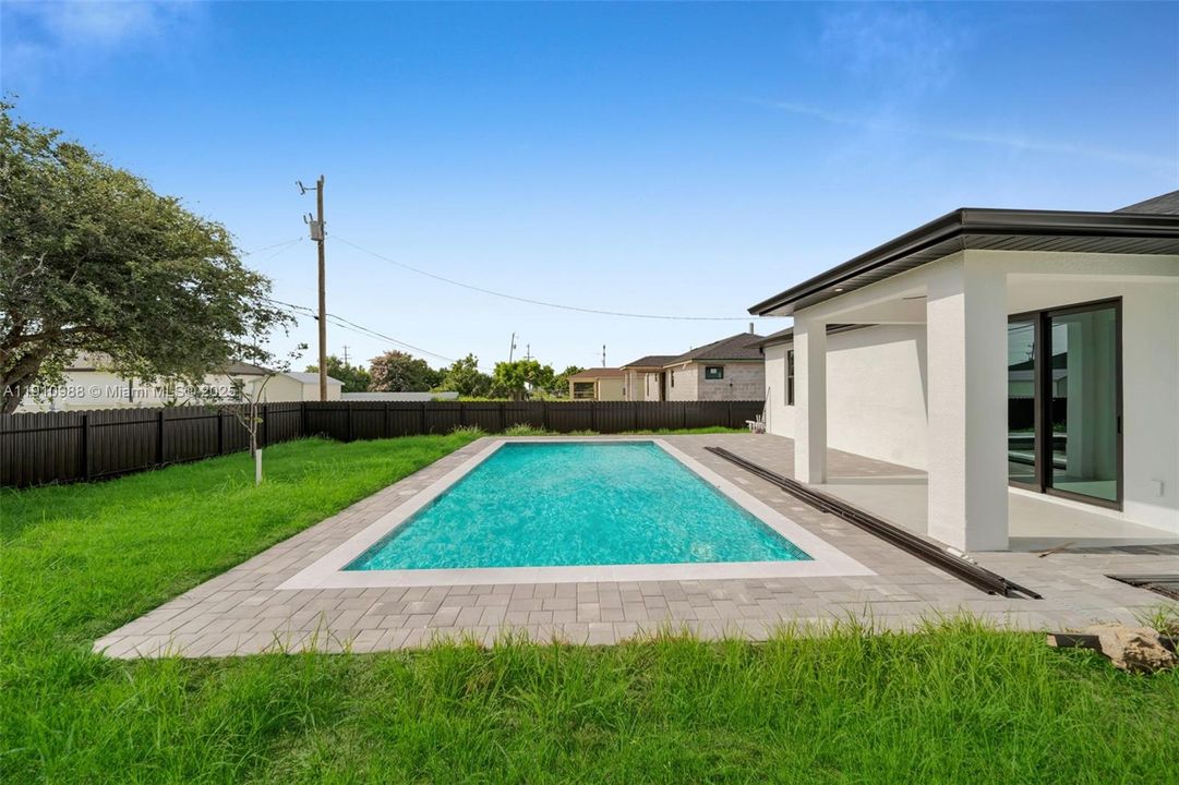 待售: $410,000 (3 贝兹, 2 浴室, 0 平方英尺)