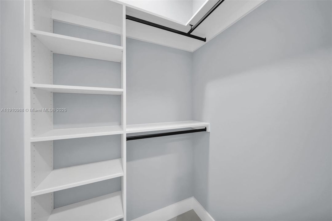 待售: $410,000 (3 贝兹, 2 浴室, 0 平方英尺)