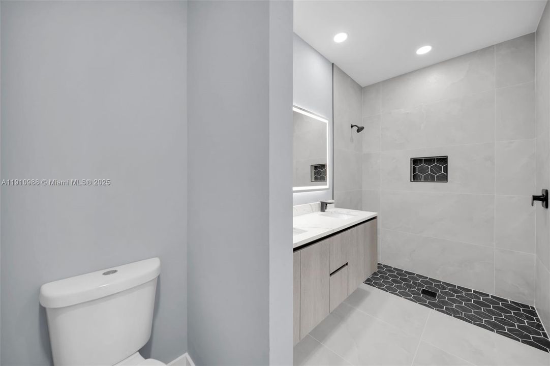 待售: $410,000 (3 贝兹, 2 浴室, 0 平方英尺)