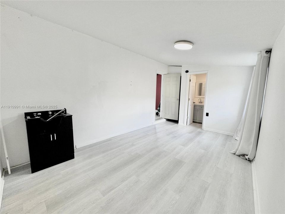 На продажу: $465,000 (4 спален, 3 ванн, 1472 Квадратных фут)