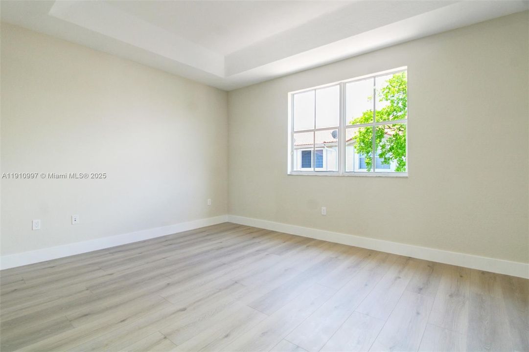 En Venta: $675,000 (3 camas, 2 baños, 1683 Pies cuadrados)