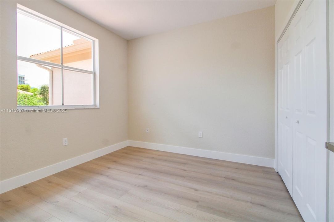 En Venta: $675,000 (3 camas, 2 baños, 1683 Pies cuadrados)